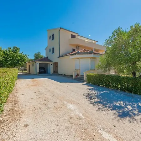Burcul Appartement Sukošan